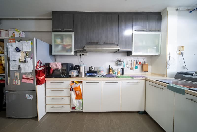 116 Bukit Batok West Avenue 6, 116 Bukit Batok West Avenue 6, 3 Bedrooms, 1,152 sqft, HDB Flat For Sale, by JW Lee 李健汶, 500189130 - Kitchen - PropertyGuru.com.sg