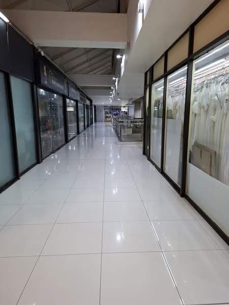 Orchard Plaza, 150 Orchard Road, 452 sqft, Other Retail For Rent, by Lim Danny, 500189167 - Corridor - CommercialGuru.com.sg