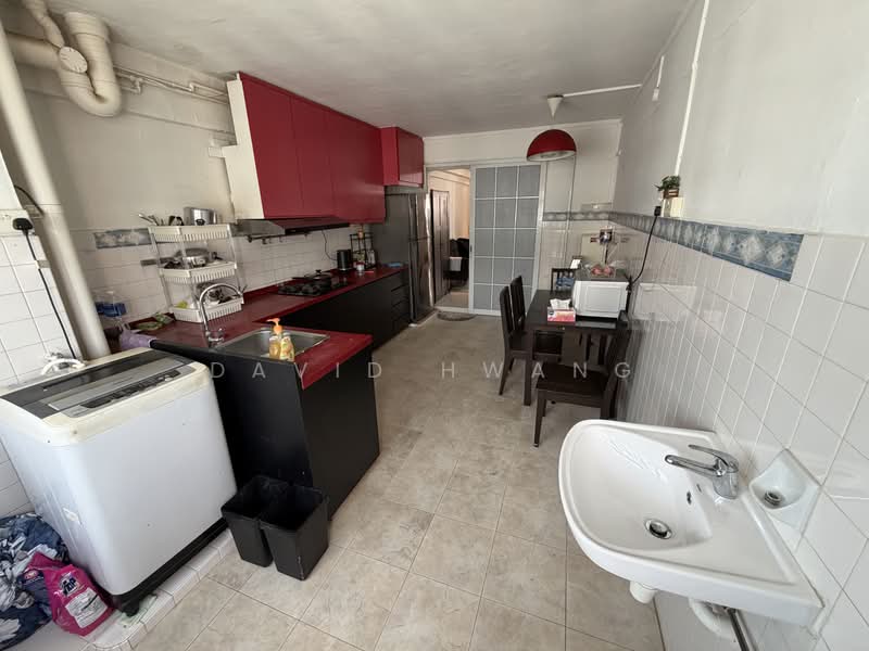 585 Ang Mo Kio Avenue 3, 585 Ang Mo Kio Avenue 3, 2 Bedrooms, 721 sqft, HDB Flat For Rent, by David Hwang, 500189168 - Kitchen - PropertyGuru.com.sg