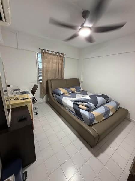 585 Ang Mo Kio Avenue 3, 585 Ang Mo Kio Avenue 3, 2 Bedrooms, 721 sqft, HDB Flat For Rent, by David Hwang, 500189168 - Bedroom - PropertyGuru.com.sg