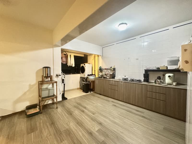 377A Hougang Street 32, 377A Hougang Street 32, 3 Bedrooms, 1,227 sqft, HDB Flat For Sale, by Heidi Ho, 500189173 - Kitchen - PropertyGuru.com.sg