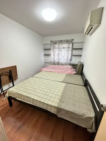 686B Jurong West Central 1, 686B Jurong West Central 1, 3 Bedrooms, 1,195 sqft, HDB Flat For Sale, by Edwin Lim YH, 500189177 - Bedroom - PropertyGuru.com.sg