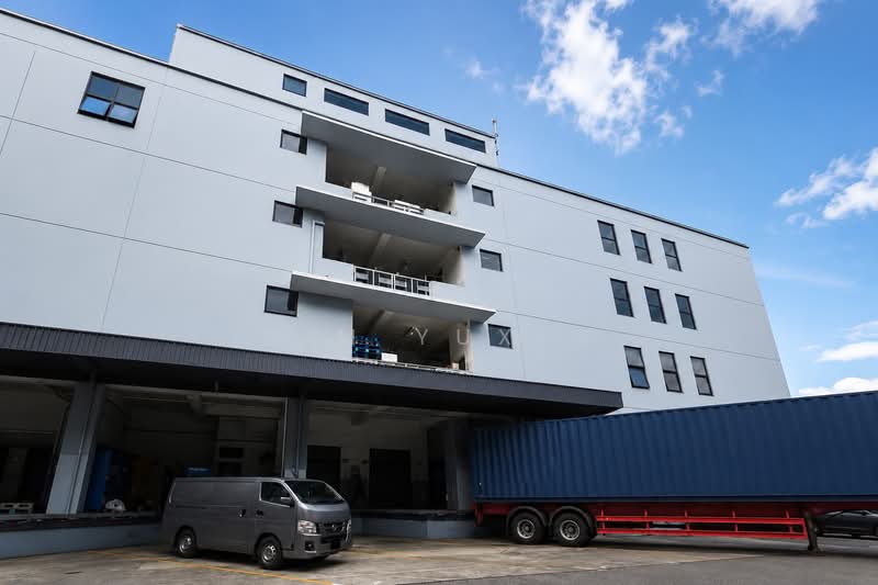 Travelite Building, 53 Ubi Ave 3, 130,531 sqft, Light Industrial (B1) For Sale, by Sim Yuxin, 500189182 - Exterior - CommercialGuru.com.sg