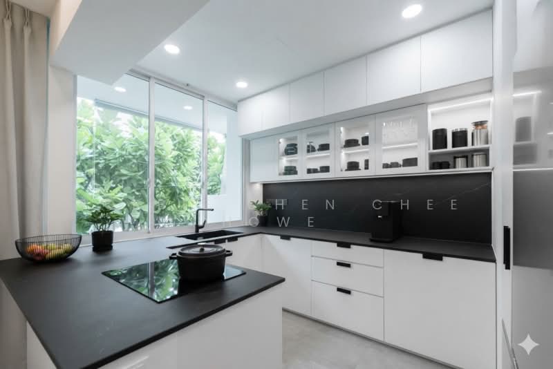 Cluster House in Sunrise Terrace, Sunrise Terrace, 5 Bedrooms, 3,165 sqft, Cluster House For Sale, by Robbie Chen Chee Howe, 500189184 - Kitchen - PropertyGuru.com.sg