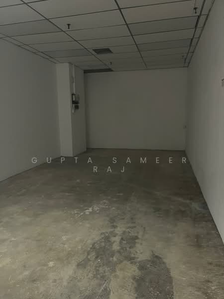 Far East Shopping Centre, 545 Orchard Road, 614 sqft, Other Retail For Rent, by Gupta Sameer Raj, 500189185 - Interior - CommercialGuru.com.sg