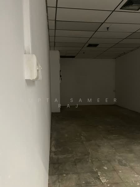 Far East Shopping Centre, 545 Orchard Road, 614 sqft, Other Retail For Rent, by Gupta Sameer Raj, 500189185 - Interior - CommercialGuru.com.sg