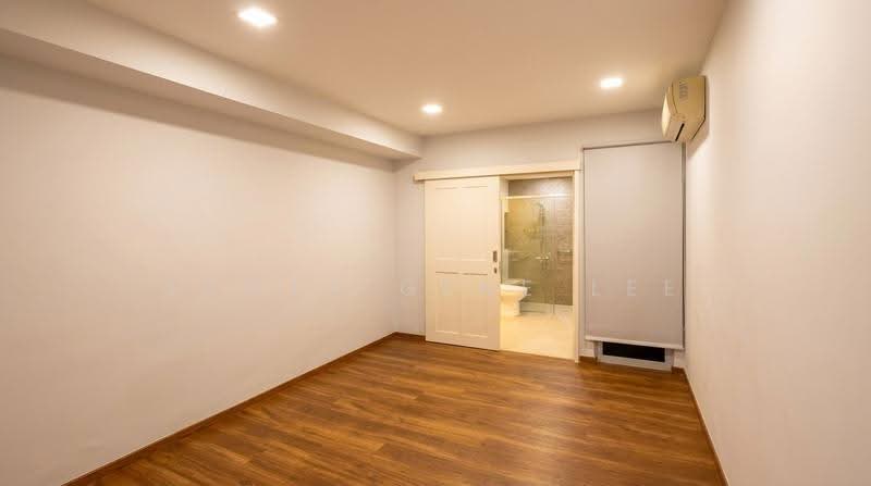 The Springside, Springside Walk, Mandai / Upper Thomson, Room Rental, 200 sqft, Terraced House For Rent, by Scott Gene Lee, 500189196 - Ensuite Bedroom 1 - PropertyGuru.com.sg