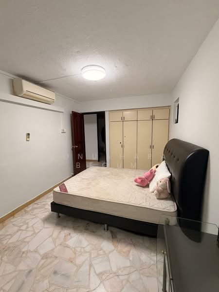 237 Yishun Ring Road, 237 Yishun Ring Road, Room Rental, 100 sqft, HDB Flat For Rent, by Monuahara Begum, 500189201 - Bedroom - PropertyGuru.com.sg
