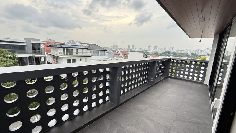 Serangoon garden / 4 Brockhampton Drive, Serangoon Garden, 7 Bedrooms, 7,460 sqft, Semi-Detached House For Sale, by Steven Wen, 500189202 - Balcony - PropertyGuru.com.sg