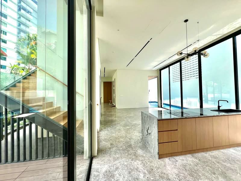New Freehold Bungalow ✧ Within 1 km of ACS & SCGS Primary, Barker Road, Goldhill Rise, Goldhill Avenue, 6 Bedrooms, 8,400 sqft, Bungalow House For Sale, by Brenda Zee (徐黎倫), 500189207 - Kitchen / Dining - PropertyGuru.com.sg