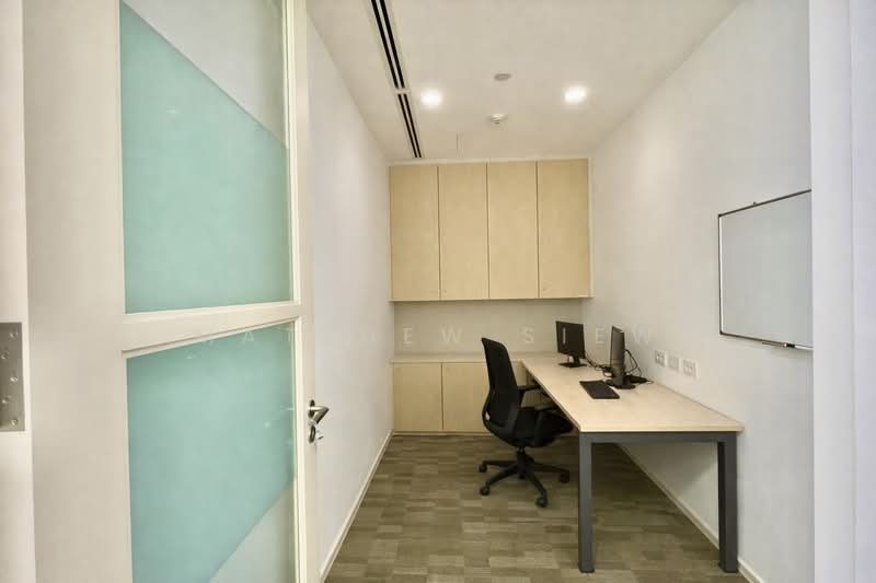 Ocbc Centre, 65 Chulia Street, 2,441 sqft, Office For Rent, by Matthew Siew, 500189210 - Study - CommercialGuru.com.sg