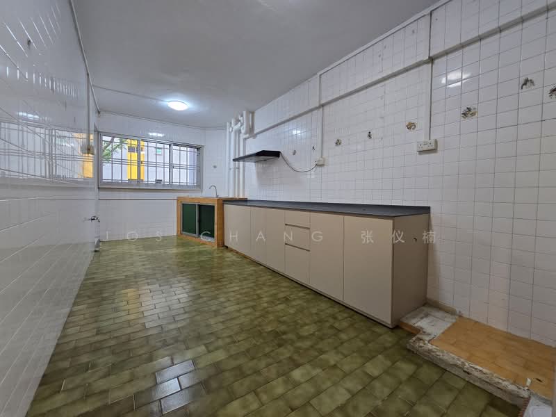 906 Tampines Avenue 4, 906 Tampines Avenue 4, 3 Bedrooms, 1,119 sqft, HDB Flat For Rent, by Jos Chang 张仪楠, 500189214 - Kitchen - PropertyGuru.com.sg