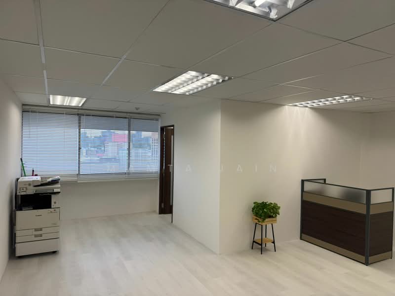 Sim Lim Tower, 10 Jalan Besar, 506 sqft, Office For Sale, by Mamta Jain, 500189218 - CommercialGuru.com.sg