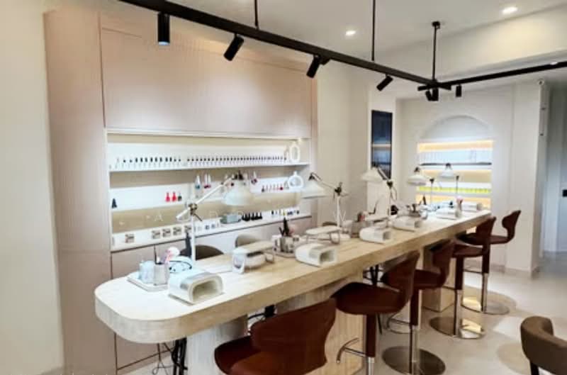 One Raffles Place, 1 Raffles Place, 590 sqft, Mall Shop For Rent, by Audrey Wee, 500189221 - Interior - CommercialGuru.com.sg