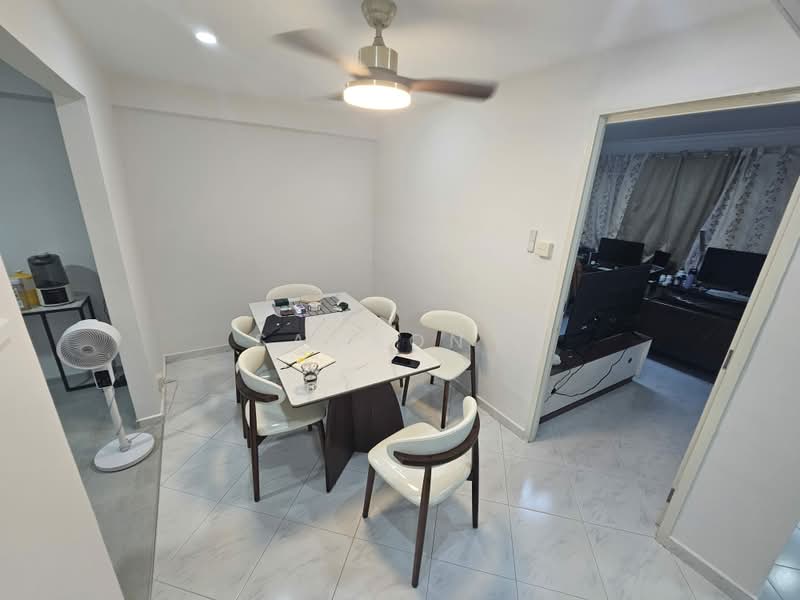 435 Hougang Avenue 8, 435 Hougang Avenue 8, 3 Bedrooms, 1,130 sqft, HDB Flat For Rent, by Samson ., 500189229 - Dining Room - PropertyGuru.com.sg