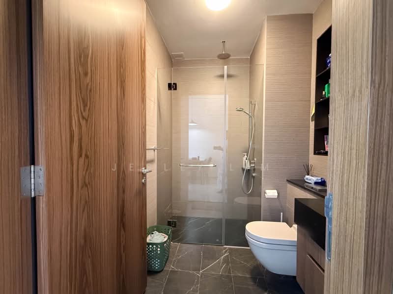Parc Komo, 963B Upper Changi Road North, 1 Bedroom, 484 sqft, Condominium For Sale, by Jesley Lim, 500189231 - Bathroom - PropertyGuru.com.sg