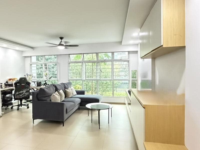 661C Edgedale Plains, 661C Edgedale Plains, Hougang / Punggol / Sengkang, 3 Bedrooms, 1,205 sqft, HDB Flat For Sale, by Rony Ng, 500189237 - Living Room - PropertyGuru.com.sg