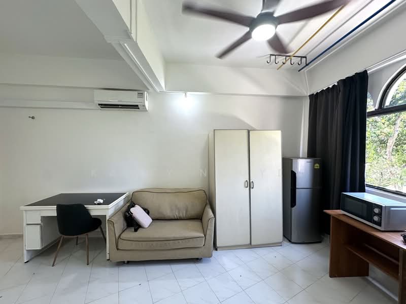 Sims 450 Centre, 450 Sims Avenue, Studio, 300 sqft, Walk-up Apartment For Rent, by Kathy Nguyen, 500189240 - Studio Unit #41 - PropertyGuru.com.sg
