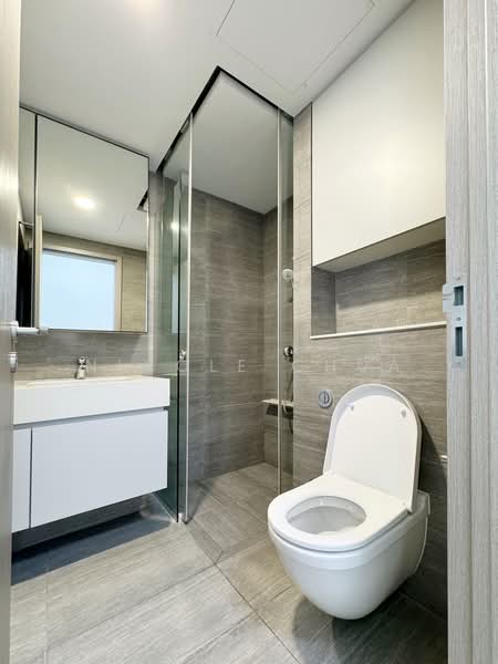 The Garden Residences, 1 Serangoon North View, 2 Bedrooms, 689 sqft, Condominium For Rent, by Nicole Chua, 500189249 - Common Bathroom - PropertyGuru.com.sg