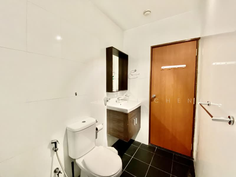 38 petain road, 38 Petain Road, Room Rental, 415 sqft, Shophouse For Rent, by Alvin Lim Yi Cheng, 500189251 - Bathroom - PropertyGuru.com.sg
