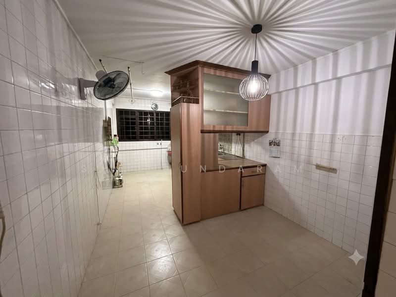 306 Jurong East Street 32, 306 Jurong East Street 32, 3 Bedrooms, 1,012 sqft, HDB Flat For Sale, by S.M. SUNDARAM, 500189260 - Kitchen - PropertyGuru.com.sg