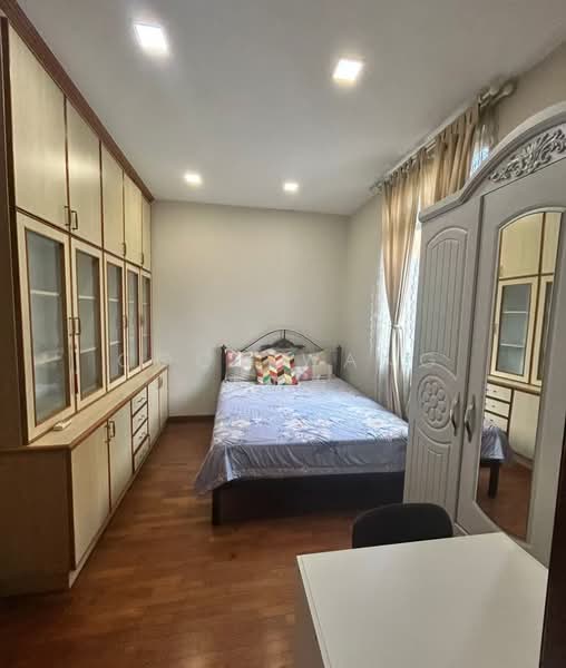 Lakeside Grove, Corporation Rise, Room Rental, 150 sqft, Terraced House For Rent, by Coco Wang 王亚青, 500189261 - Bedroom - PropertyGuru.com.sg