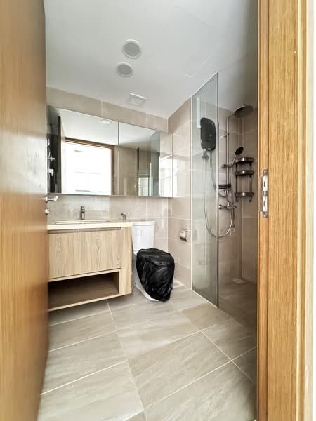 Kingsford Waterbay, 84 Upper Serangoon View, 1 Bedroom, 474 sqft, Condominium For Sale, by Wendy Yap, 500189263 - Bathroom - PropertyGuru.com.sg