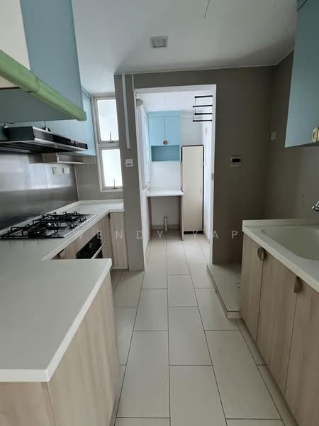 Mera Springs, 81 Carlisle Road, 2 Bedrooms, 1,066 sqft, Condominium For Sale, by Wendy Yap, 500189279 - Kitchen - PropertyGuru.com.sg