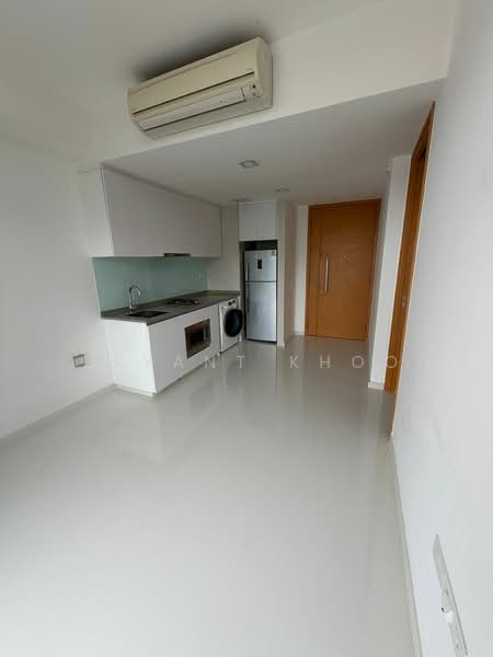The Scala @ Lorong Chuan, 120 Serangoon Avenue 3, 1 Bedroom, 474 sqft, Condominium For Rent, by Bryant Khoo, 500189282 - Kitchen - PropertyGuru.com.sg