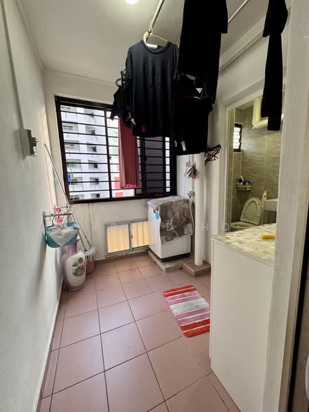 736 Jurong West Street 75, 736 Jurong West Street 75, 3 Bedrooms, 1,431 sqft, HDB Flat For Sale, by Gerald Ho, 500189286 - Service yard - PropertyGuru.com.sg