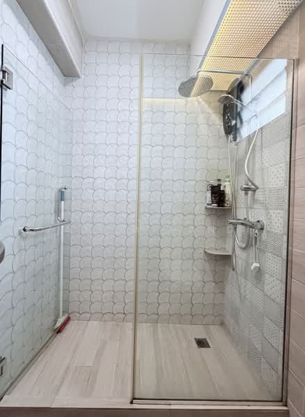 182B Woodlands Street 13, 182B Woodlands Street 13, 3 Bedrooms, 1,001 sqft, HDB Flat For Sale, by Zaki Affandi, 500189289 - Bathroom - PropertyGuru.com.sg