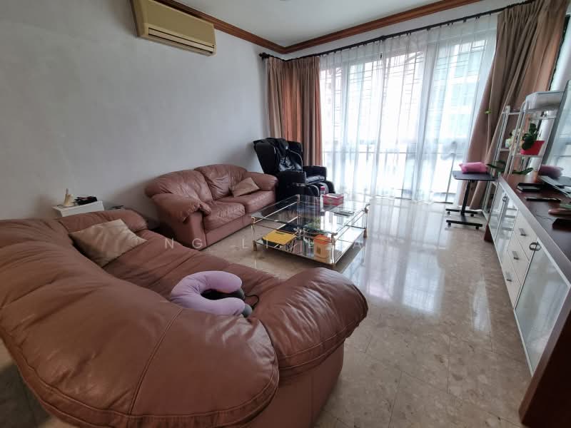 Pinevale, 2 Tampines Street 73, 3 Bedrooms, 1,292 sqft, Condominium For Sale, by Ng Li Lian, 500189294 - Living Room - PropertyGuru.com.sg