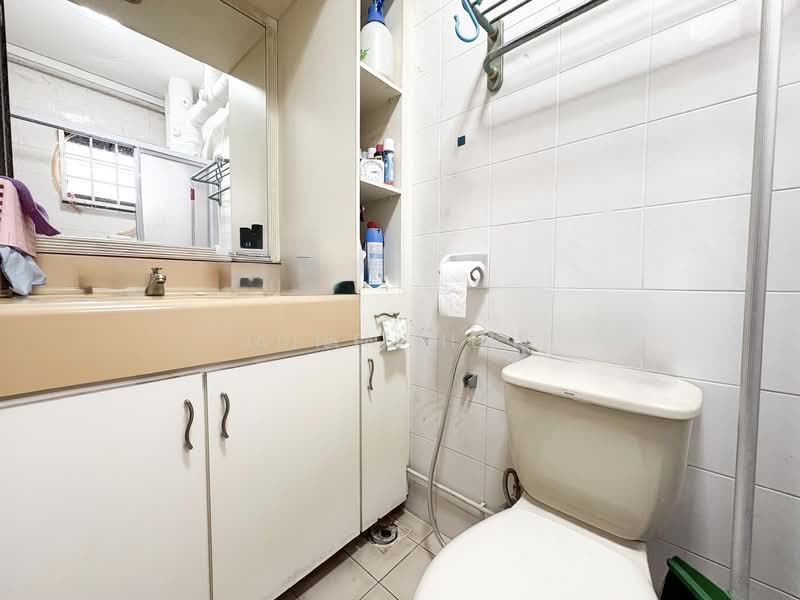 123A Rivervale Drive, 123A Rivervale Drive, Hougang / Punggol / Sengkang, Room Rental, 300 sqft, HDB Flat For Rent, by Alan Huy, 500189301 - Bathroom - PropertyGuru.com.sg