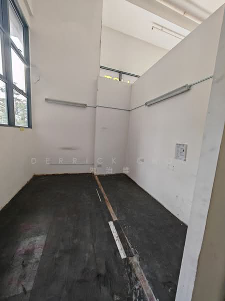 North Spring Bizhub, 5 Yishun Industrial Street 1, 1,593 sqft, Light Industrial (B1) For Rent, by Derrick Choo 朱治维, 500189310 - Interior - CommercialGuru.com.sg