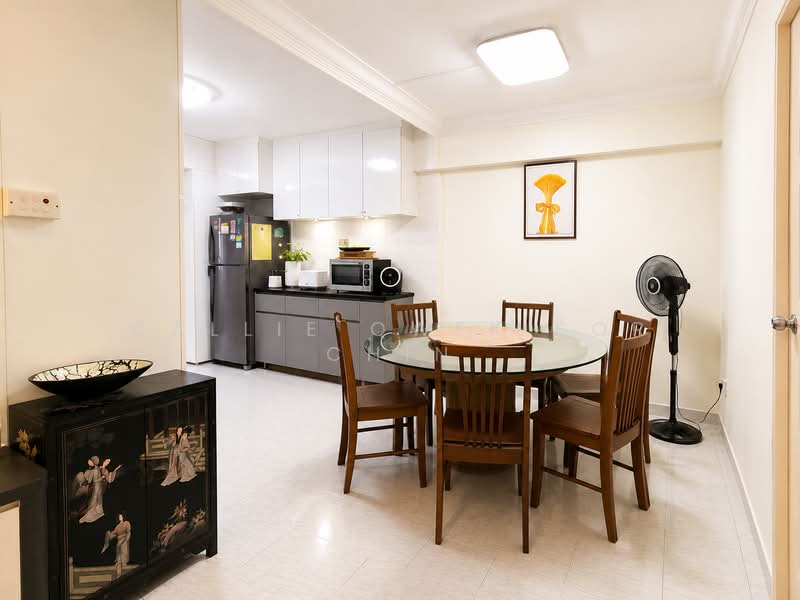 407 Serangoon Avenue 1, 407 Serangoon Avenue 1, 3 Bedrooms, 1,216 sqft, HDB Flat For Sale, by Callie Qwek Sor Chin, 500189314 - Kitchen - PropertyGuru.com.sg