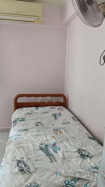 706 Yishun Avenue 5, 706 Yishun Avenue 5, Room Rental, 150 sqft, HDB Flat For Rent, by Chew Lih Yuan, 500189315 - Bedroom - PropertyGuru.com.sg