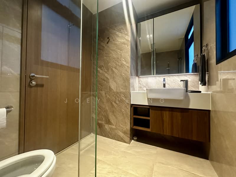 Whistler Grand, 107 West Coast Vale, 3 Bedrooms, 958 sqft, Condominium For Sale, by Joey Leong, 500189336 - Bathroom - PropertyGuru.com.sg