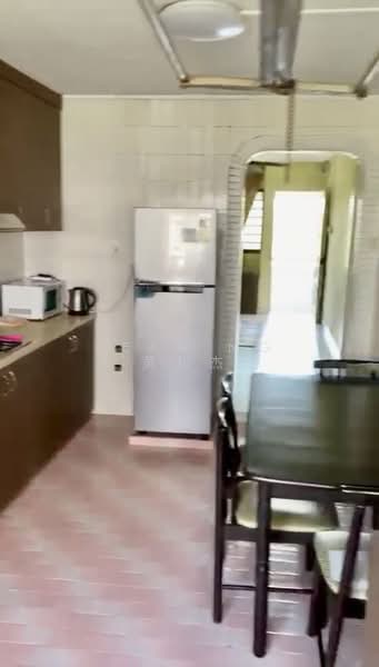 339 Clementi Avenue 5, 339 Clementi Avenue 5, 2 Bedrooms, 721 sqft, HDB Flat For Rent, by Kean Ng 黄和杰, 500189340 - Kitchen - PropertyGuru.com.sg