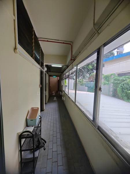 Mandai Estate, Mandai Estate, Mandai / Upper Thomson, 7,713 sqft, Factory / Workshop (B2) For Sale, by Desmond Ang, 500189356 - Mezzanine Corridor - CommercialGuru.com.sg