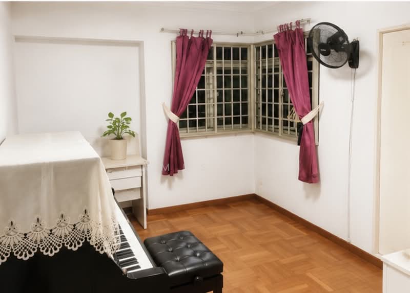 370 Woodlands Avenue 1, 370 Woodlands Avenue 1, 4 Bedrooms, 1,323 sqft, HDB Flat For Sale, by James Lee, 500189370 - Interior - PropertyGuru.com.sg