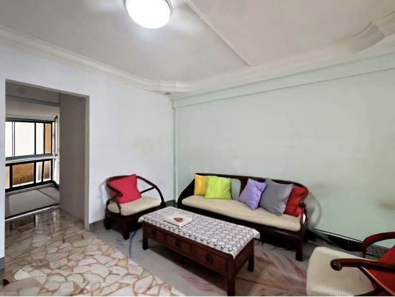 138 Bukit Batok West Avenue 6, 138 Bukit Batok West Avenue 6, 3 Bedrooms, 1,001 sqft, HDB Flat For Sale, by Athalie Low, 500189371 - Living Room - PropertyGuru.com.sg