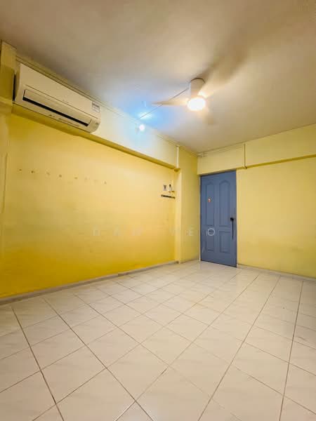 718 Bedok Reservoir Road, 718 Bedok Reservoir Road, 3 Bedrooms, 1,119 sqft, HDB Flat For Sale, by Dan Yeo, 500189376 - Common room - PropertyGuru.com.sg