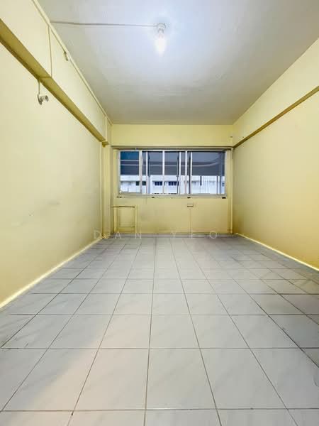 718 Bedok Reservoir Road, 718 Bedok Reservoir Road, 3 Bedrooms, 1,119 sqft, HDB Flat For Sale, by Dan Yeo, 500189376 - Common room - PropertyGuru.com.sg