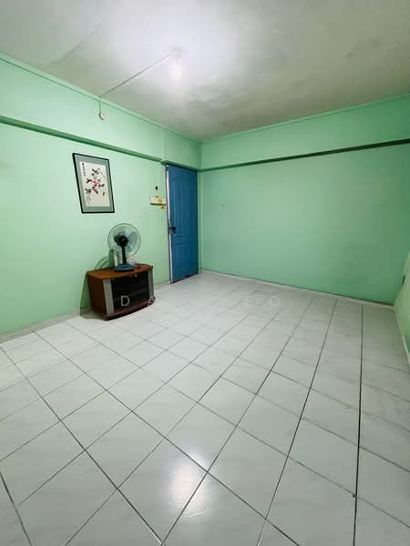 718 Bedok Reservoir Road, 718 Bedok Reservoir Road, 3 Bedrooms, 1,119 sqft, HDB Flat For Sale, by Dan Yeo, 500189376 - Master Bedroom - PropertyGuru.com.sg