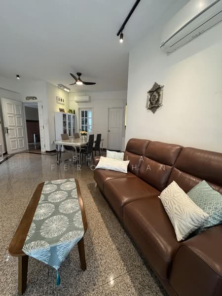 Palmwoods, 450 Upper Changi Road, 3 Bedrooms, 1,001 sqft, Condominium For Rent, by Sheela Ferozkhan, 500189378 - Living Room - PropertyGuru.com.sg