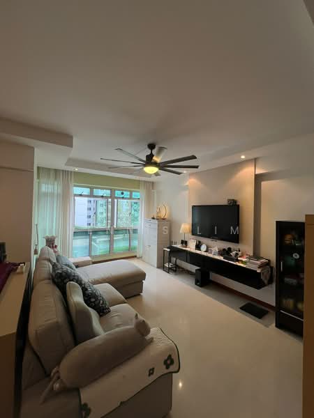 126C Edgedale Plains, 126C Edgedale Plains, 3 Bedrooms, 1,184 sqft, HDB Flat For Sale, by Dennis Lim, 500189385 - Living Room - PropertyGuru.com.sg