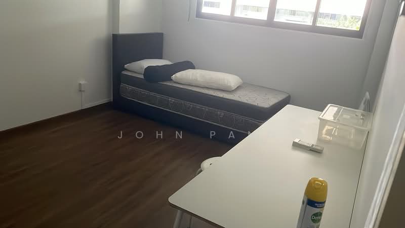 295 Tampines Street 22, 295 Tampines Street 22, Room Rental, 180 sqft, HDB Flat For Rent, by John Pang, 500189387 - Bedroom - PropertyGuru.com.sg