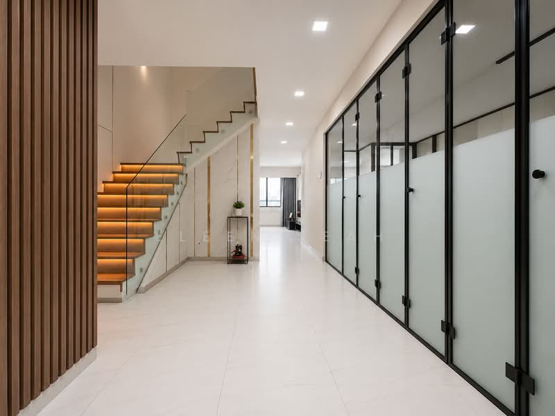717 Bedok Reservoir Road, 717 Bedok Reservoir Road, 4 Bedrooms, 1,507 sqft, HDB Flat For Sale, by Eleen Seah, 500189389 - Huge Entrance - PropertyGuru.com.sg