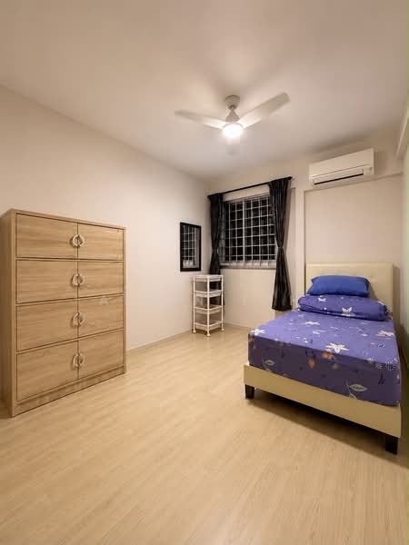 703 Yishun Avenue 5, 703 Yishun Avenue 5, Room Rental, 100 sqft, HDB Flat For Rent, by Alvin Tyh, 500189392 - Bedroom - PropertyGuru.com.sg