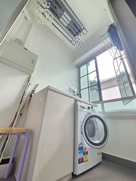 Eastwood Green, 10 Eastwood Road, 3 Bedrooms, 1,173 sqft, Condominium For Rent, by Kal Ong, 500189404 - Interior - PropertyGuru.com.sg
